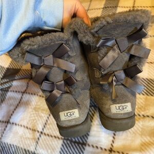 Bailey bow Uggs
